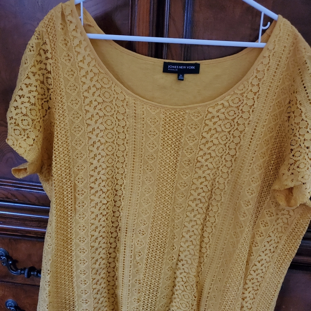 Jones New York bright 🌞 yellow top